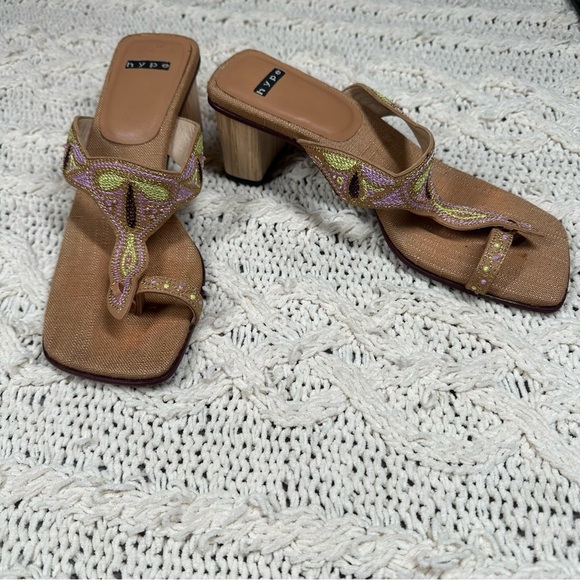 VTG Hype Embroidered Chunky Block Heel Square Toe Embroidered Thong Sandal SZ 8 - Picture 2 of 14